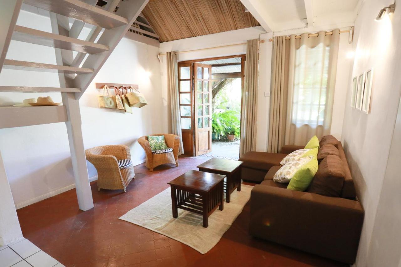 בלו ביי Chantauvent Guest House מראה חיצוני תמונה